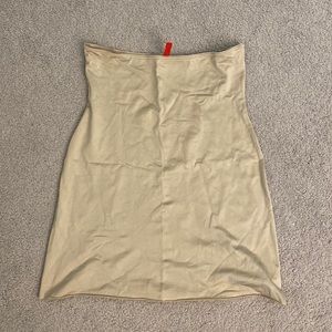 Half slip curve Spankx